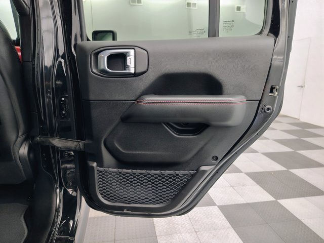Used 2022 Jeep Wrangler Unlimited Rubicon w/ LED Lighting Group AWD/4WD image 25