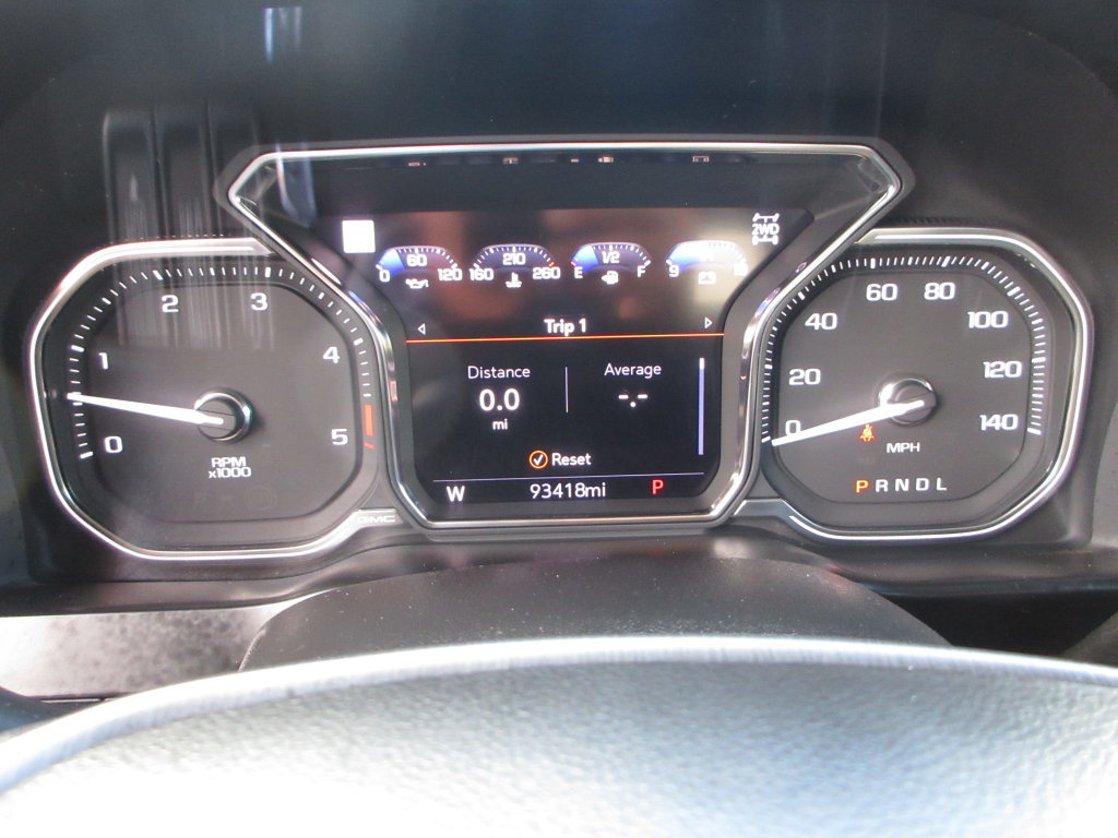 Used 2020 GMC Sierra 2500 AT4 w/ Technology Package AWD/4WD image 18