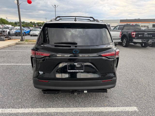 Used 2022 Toyota Sienna XLE Woodland Edition AWD/4WD image 7