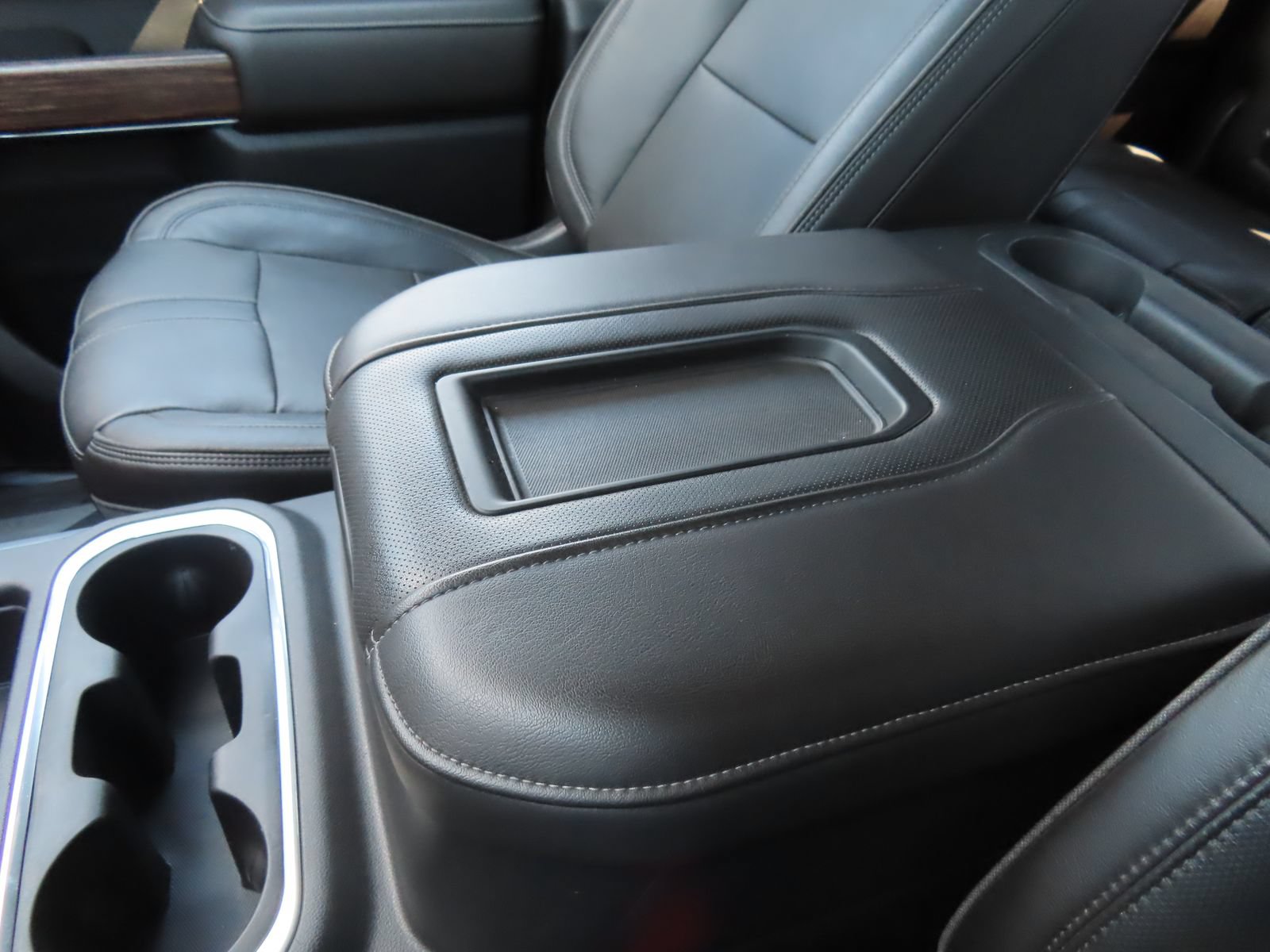 Used 2019 Chevrolet Silverado 1500 High Country AWD/4WD image 30