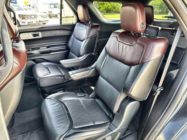 Certified 2020 Ford Explorer Platinum w/ Premium Technology Package AWD/4WD image 23