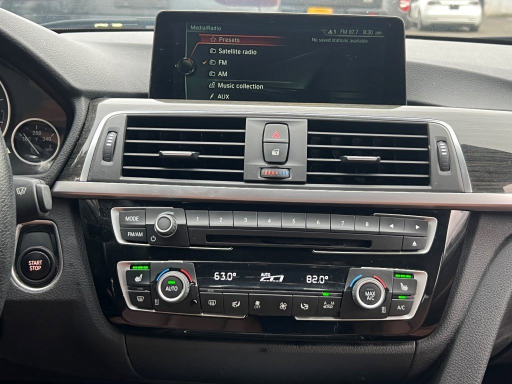 Used 2017 BMW 330e 330e iPerformance 4dr Car image 20