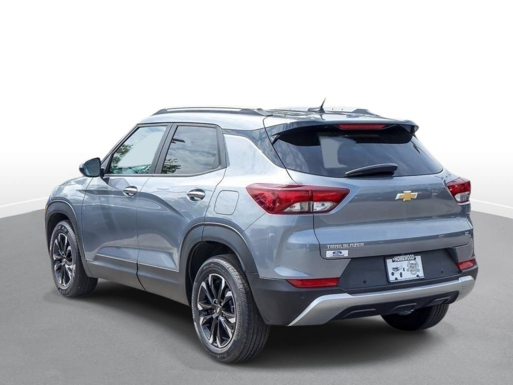 Used 2021 Chevrolet TrailBlazer LT w/ Convenience Package FWD image 5
