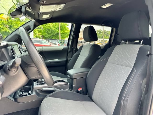 Used 2022 Toyota Tacoma TRD Sport AWD/4WD image 31