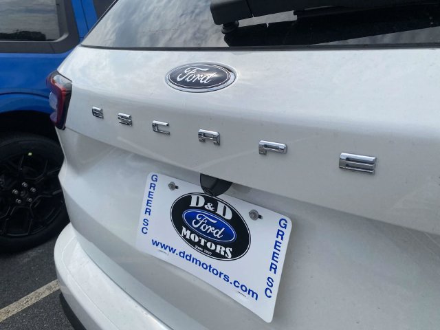 Certified 2024 Ford Escape ST-Line w/ Tech Pack #1 AWD/4WD image 11