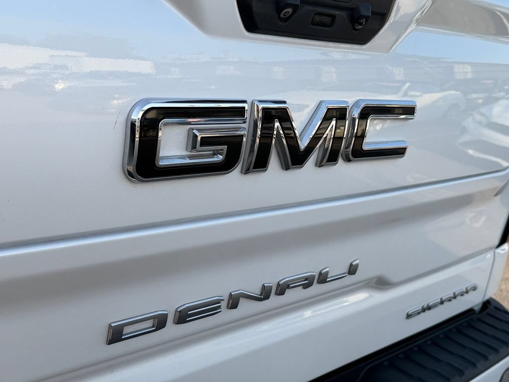 Used 2023 GMC Sierra 1500 Denali w/ Denali Reserve Package AWD/4WD image 15