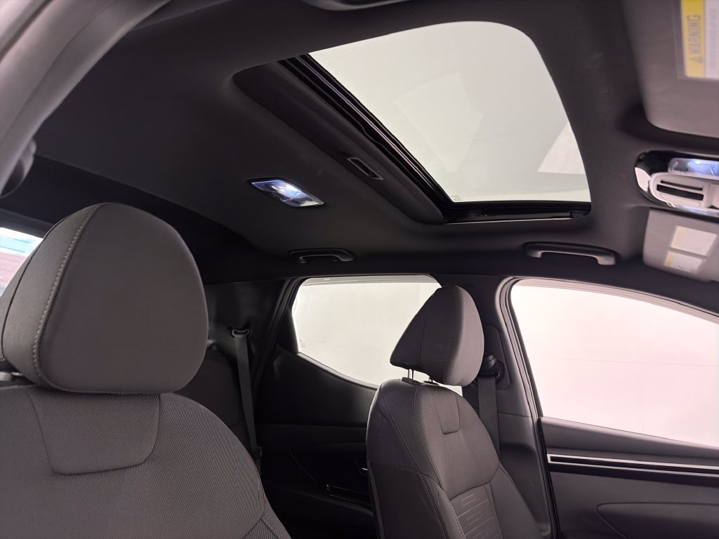 Used 2023 Hyundai Santa Cruz SEL Premium AWD/4WD image 31