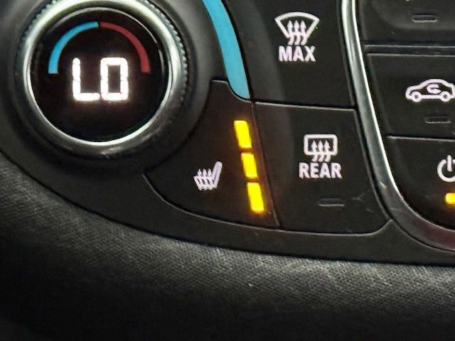 Used 2021 Chevrolet Malibu LT FWD image 22