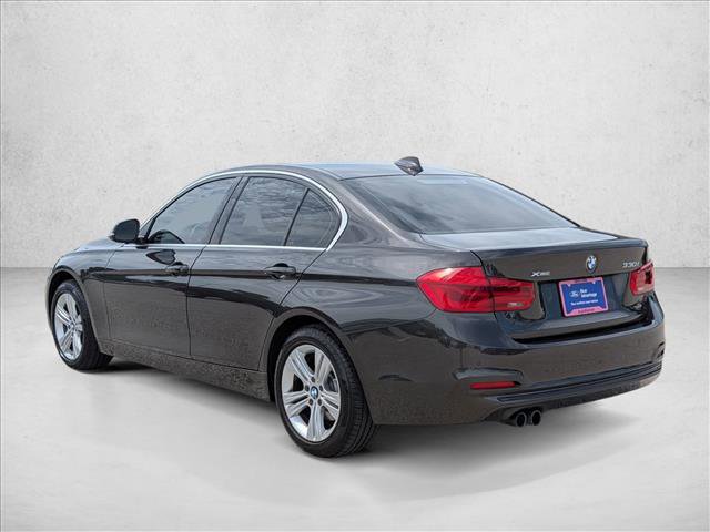 Used 2017 BMW 330i xDrive Sedan AWD/4WD image 8