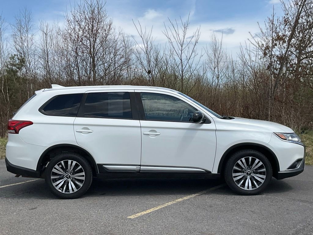 Used 2019 Mitsubishi Outlander ES image 24