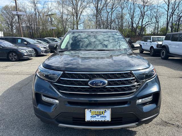 Certified 2022 Ford Explorer XLT w/ Equipment Group 202A AWD/4WD image 2