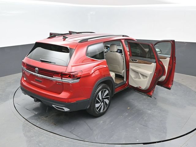 Used 2024 Volkswagen Atlas SE AWD/4WD image 25