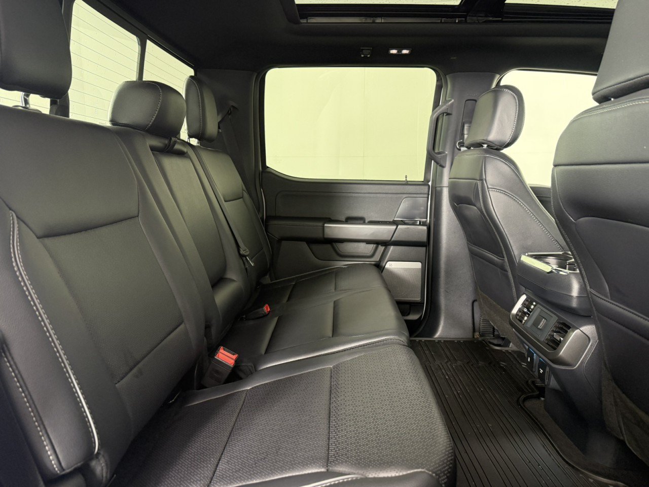 Certified 2025 Ford F150 Lariat AWD/4WD image 14