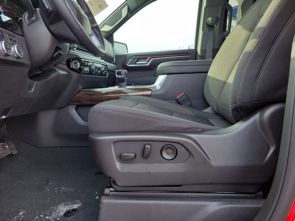 Used 2025 GMC Sierra 1500 Elevation w/ Preferred Package image 17