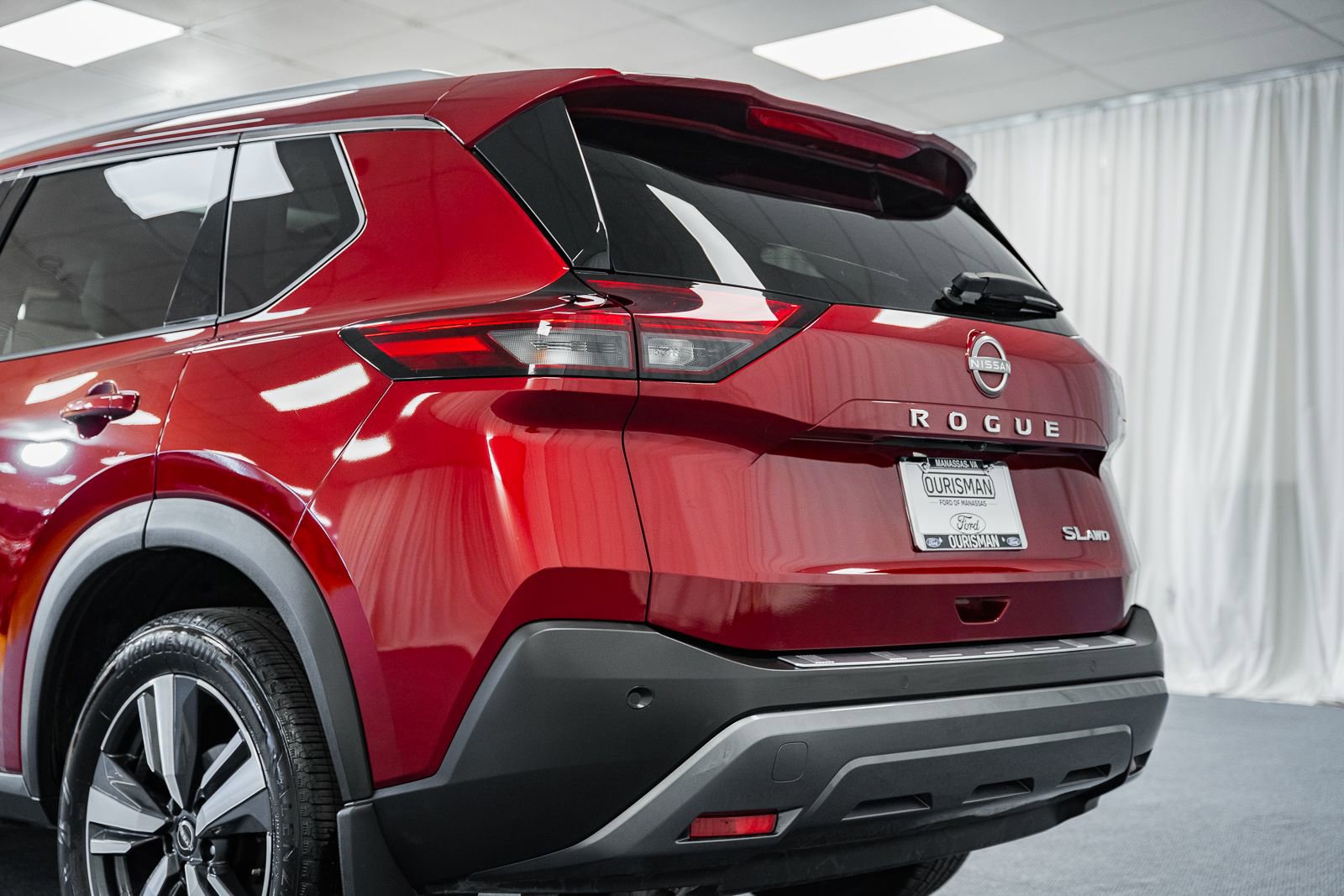 Used 2023 Nissan Rogue SL image 6