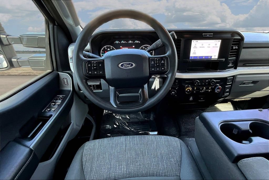 Certified 2025 Ford F250 XLT AWD/4WD image 11