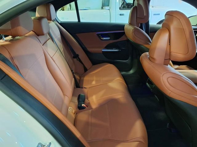 Used 2025 Mercedes-Benz C 300 4MATIC Sedan image 24