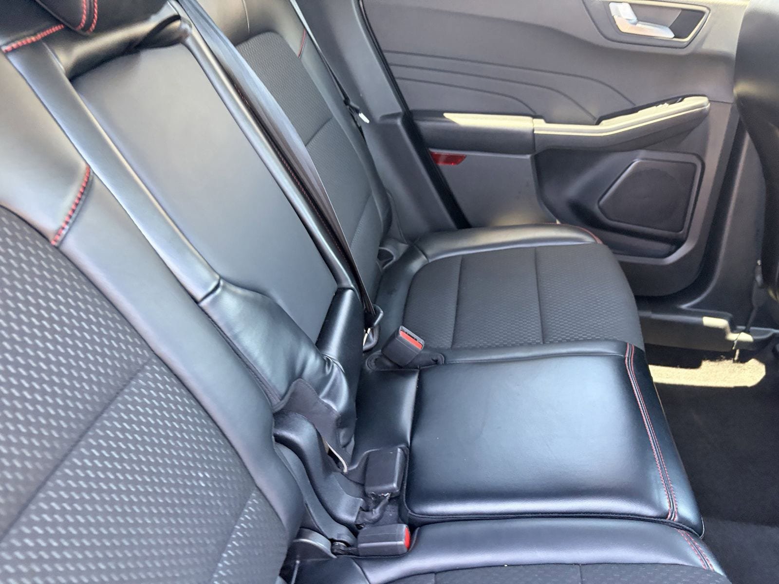 Certified 2024 Ford Escape ST-Line AWD/4WD image 13