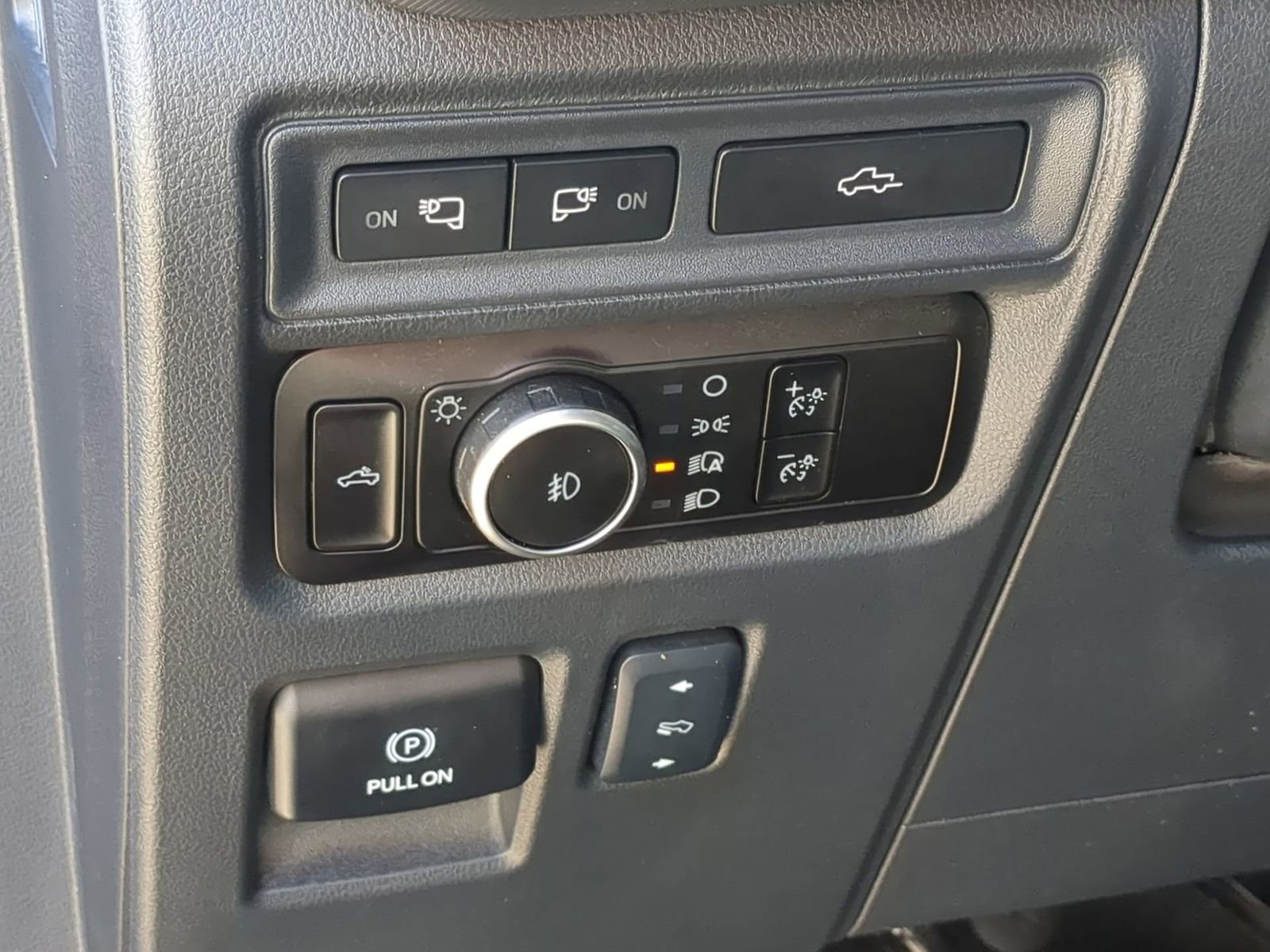 Certified 2024 Ford F150 Lariat w/ Equipment Group 502A High image 22