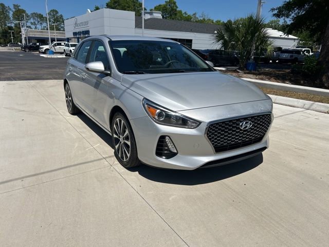 Used 2018 Hyundai Elantra GT FWD image 2