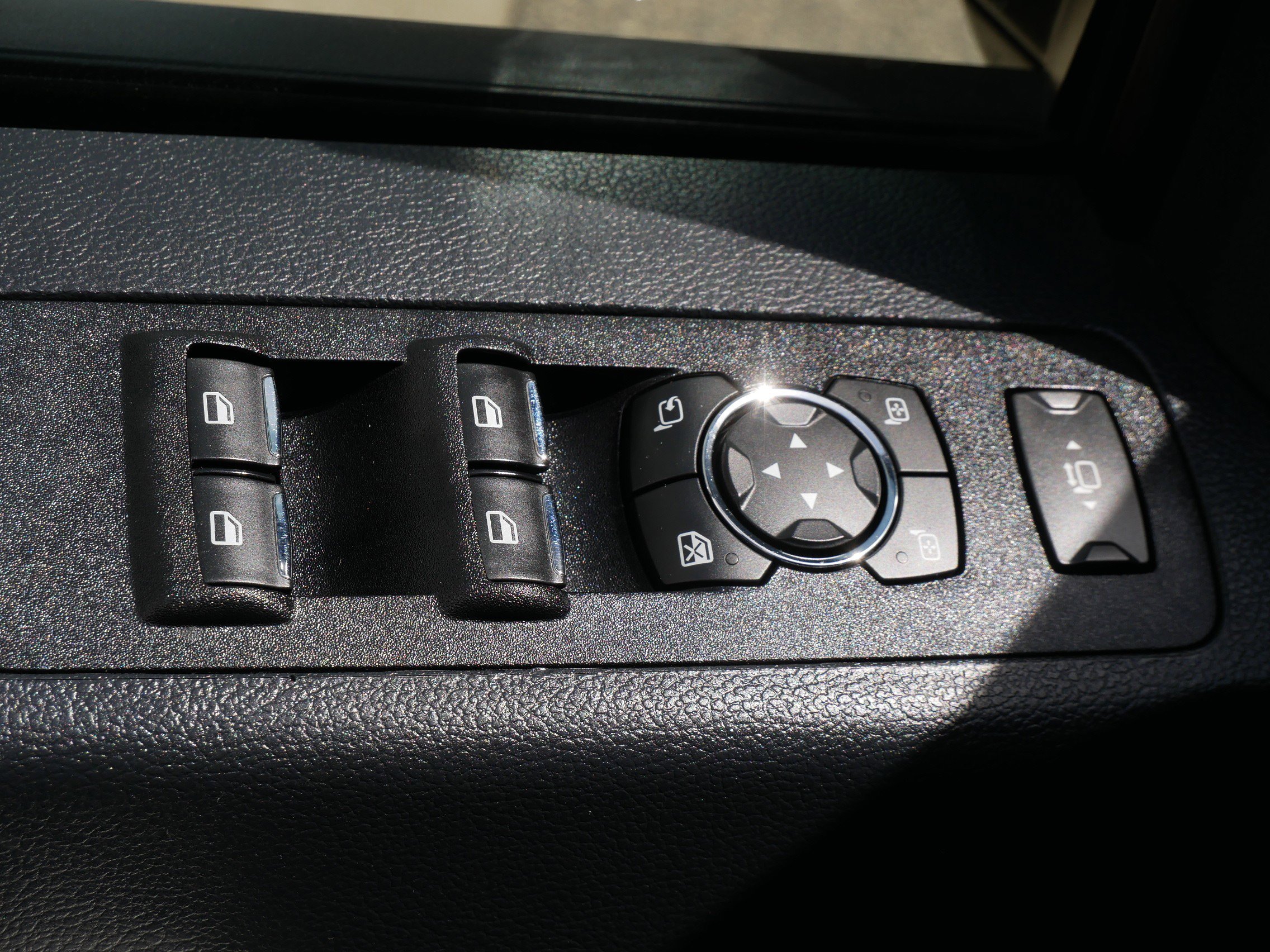Certified 2022 Ford F350 Lariat w/ Chrome Package AWD/4WD image 9