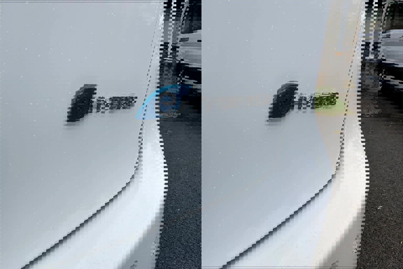 Used 2021 Chrysler Pacifica Touring-L image 9