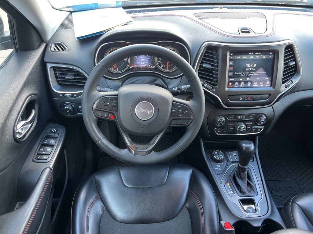 Used 2022 Jeep Cherokee Trailhawk image 21