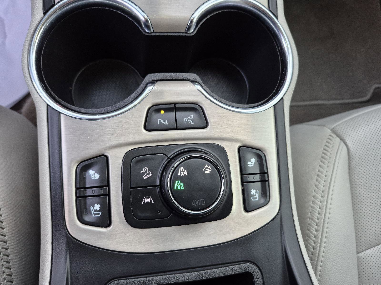 Used 2024 GMC Terrain Denali w/ Denali Premium Package image 21