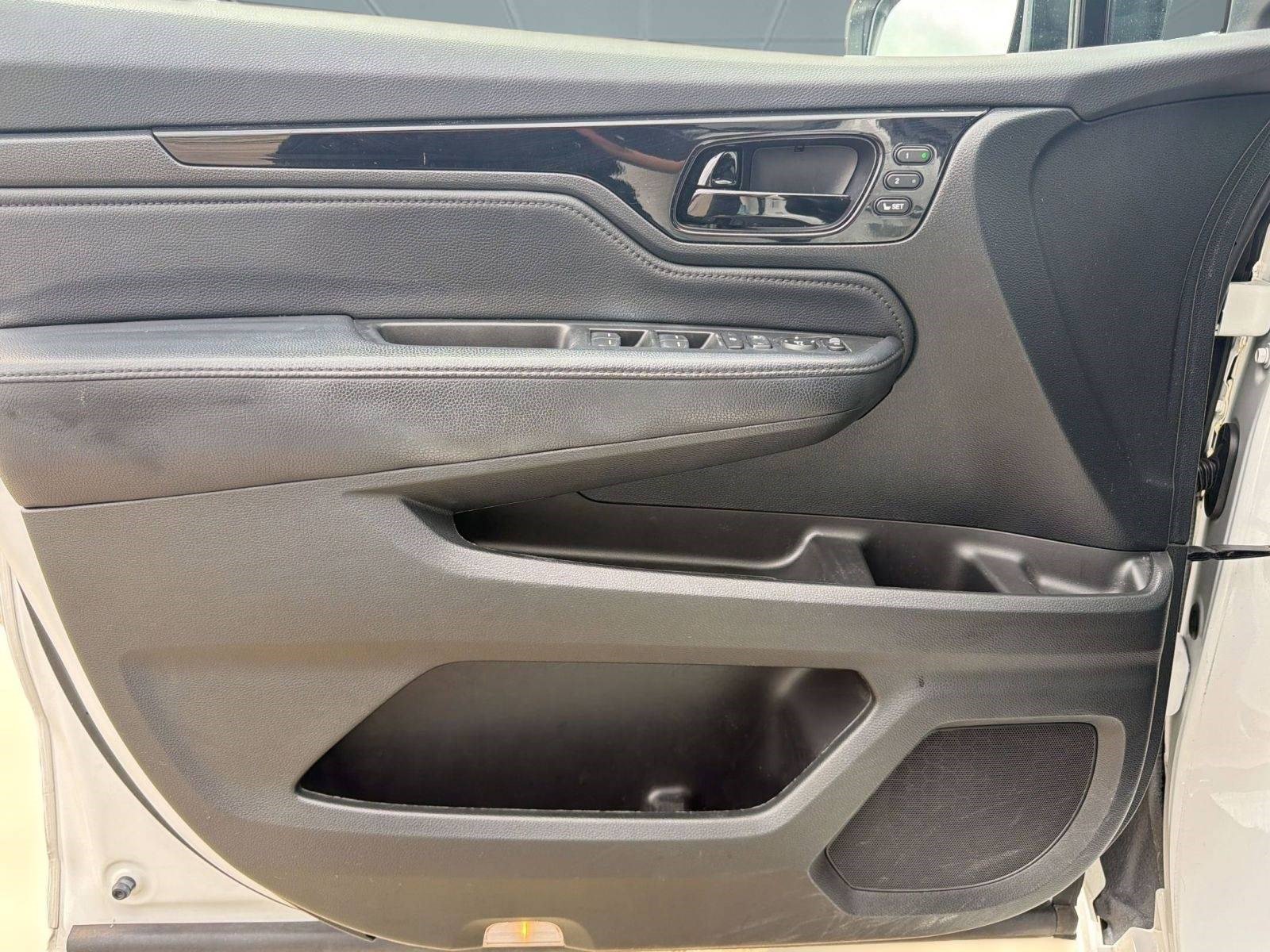 Used 2022 Honda Odyssey Touring image 12