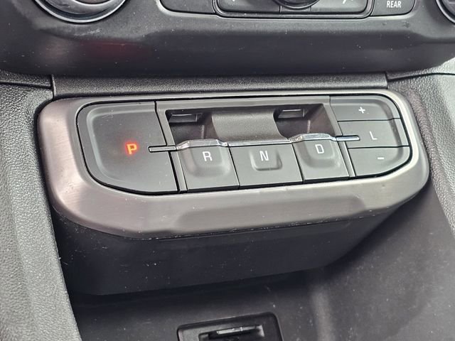 Used 2023 GMC Acadia AT4 w/ Technology Package image 24