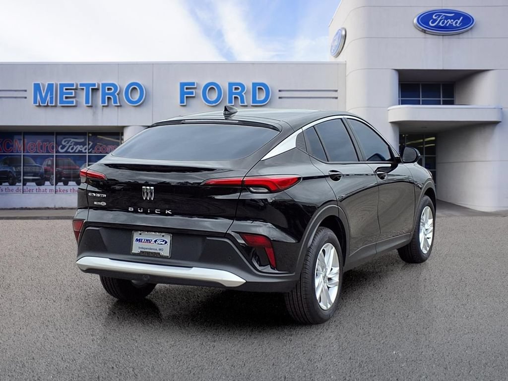 Used 2025 Buick Envista Preferred FWD image 3