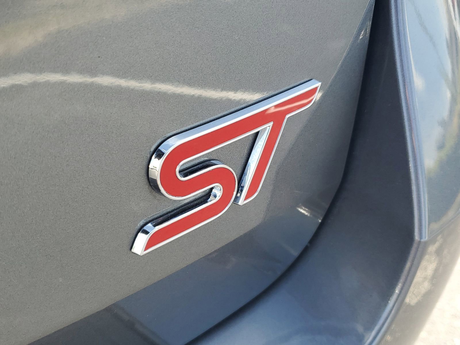 Certified 2022 Ford Explorer ST w/ ST Street Pack RWD image 6