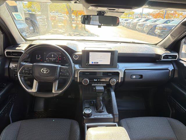 Used 2025 Toyota 4Runner SR5 AWD/4WD image 30