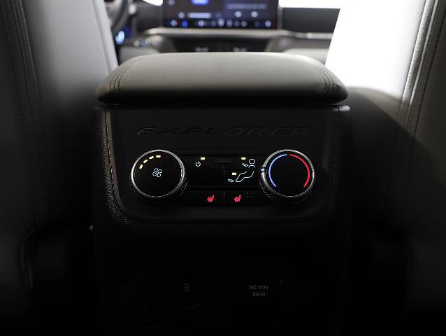 Certified 2025 Ford Explorer Platinum w/ Ultimate Package image 22