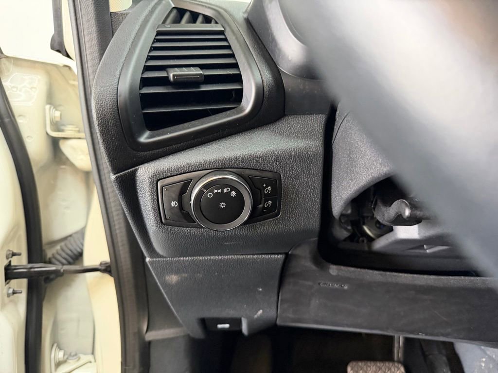 Certified 2019 Ford EcoSport SES w/ SES Black Appearance Package AWD/4WD image 8