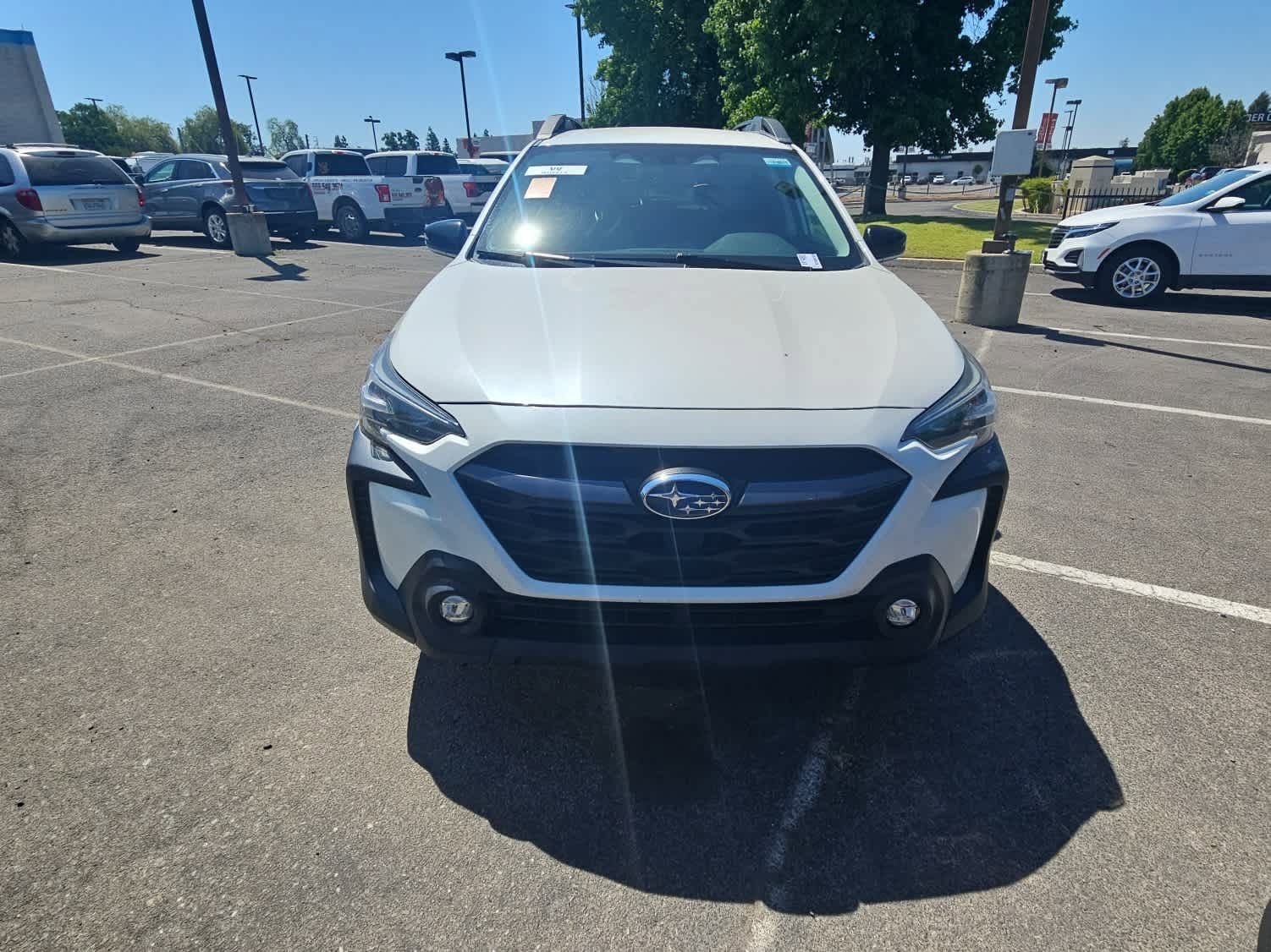 Used 2023 Subaru Outback Premium AWD/4WD image 4