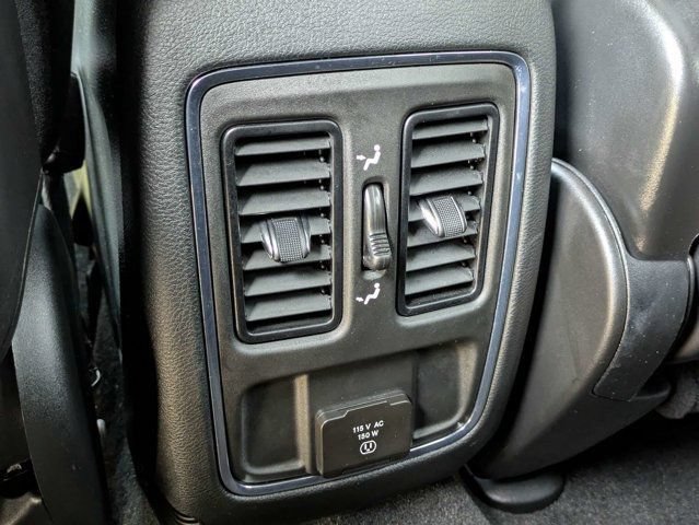 Used 2022 Jeep Grand Cherokee Laredo X RWD image 19