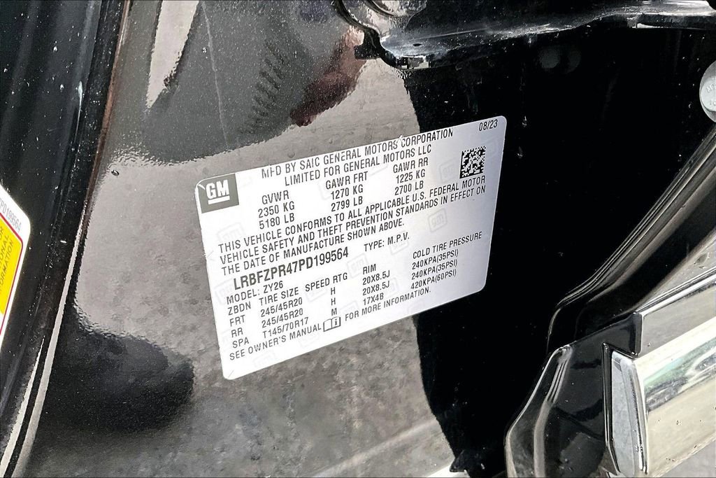 Used 2023 Buick Envision Essence w/ Sport Touring Package image 32