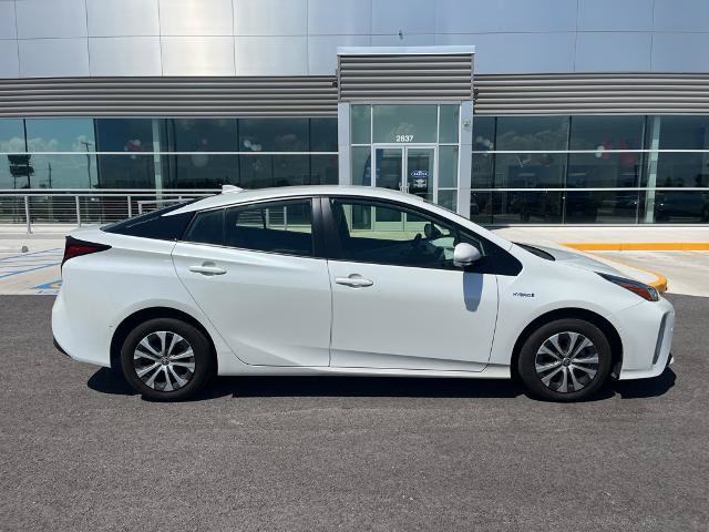 Used 2019 Toyota Prius LE AWD/4WD image 4