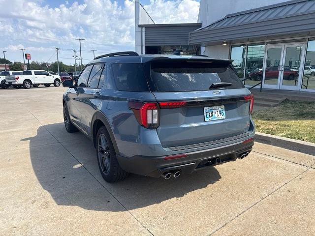 Certified 2025 Ford Explorer ST AWD/4WD image 5