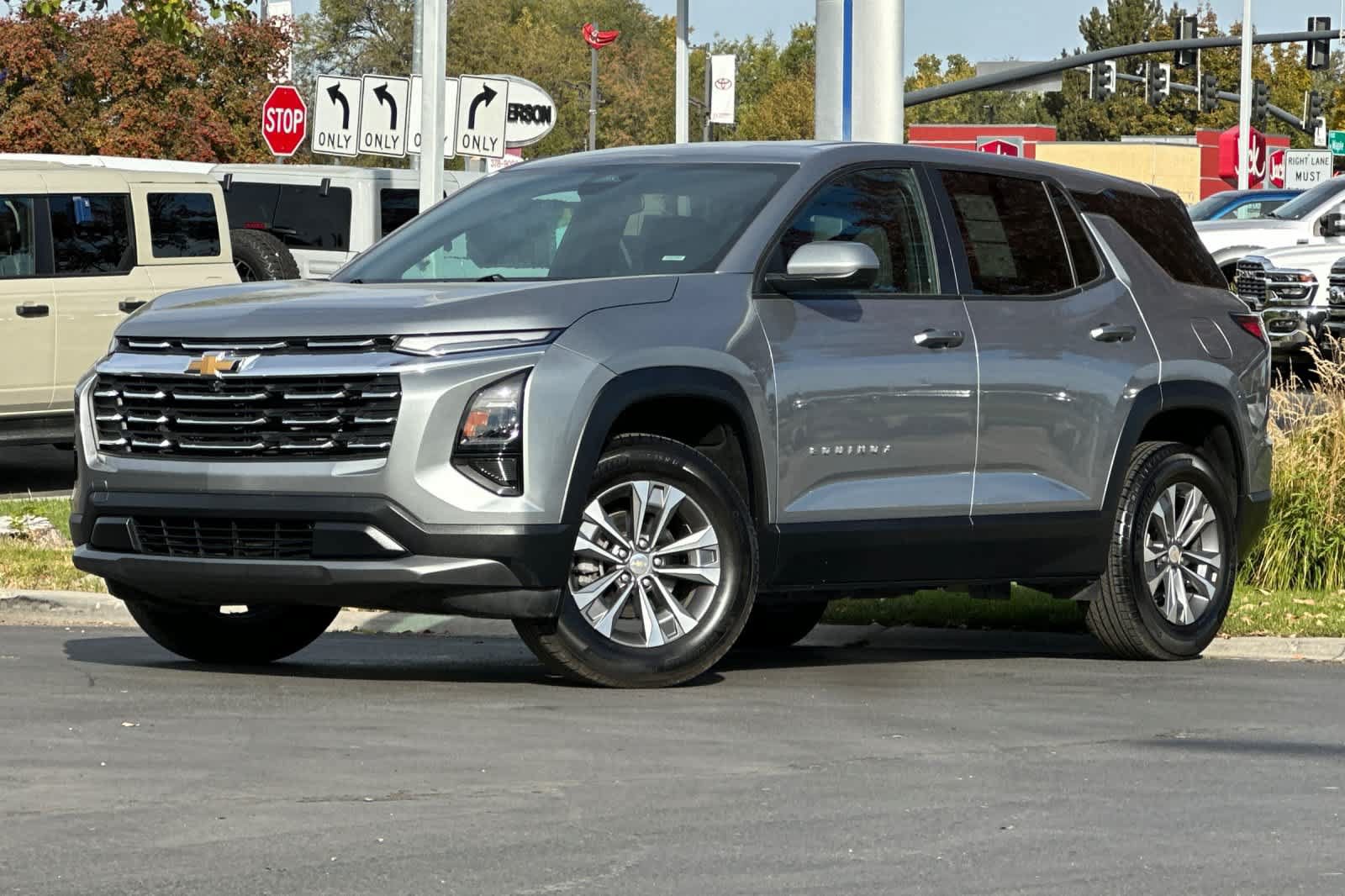 Used 2026 Chevrolet Equinox LT AWD/4WD image 1