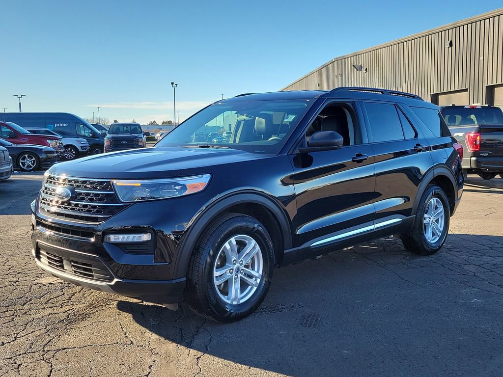 Certified 2023 Ford Explorer XLT w/ Equipment Group 202A image 8