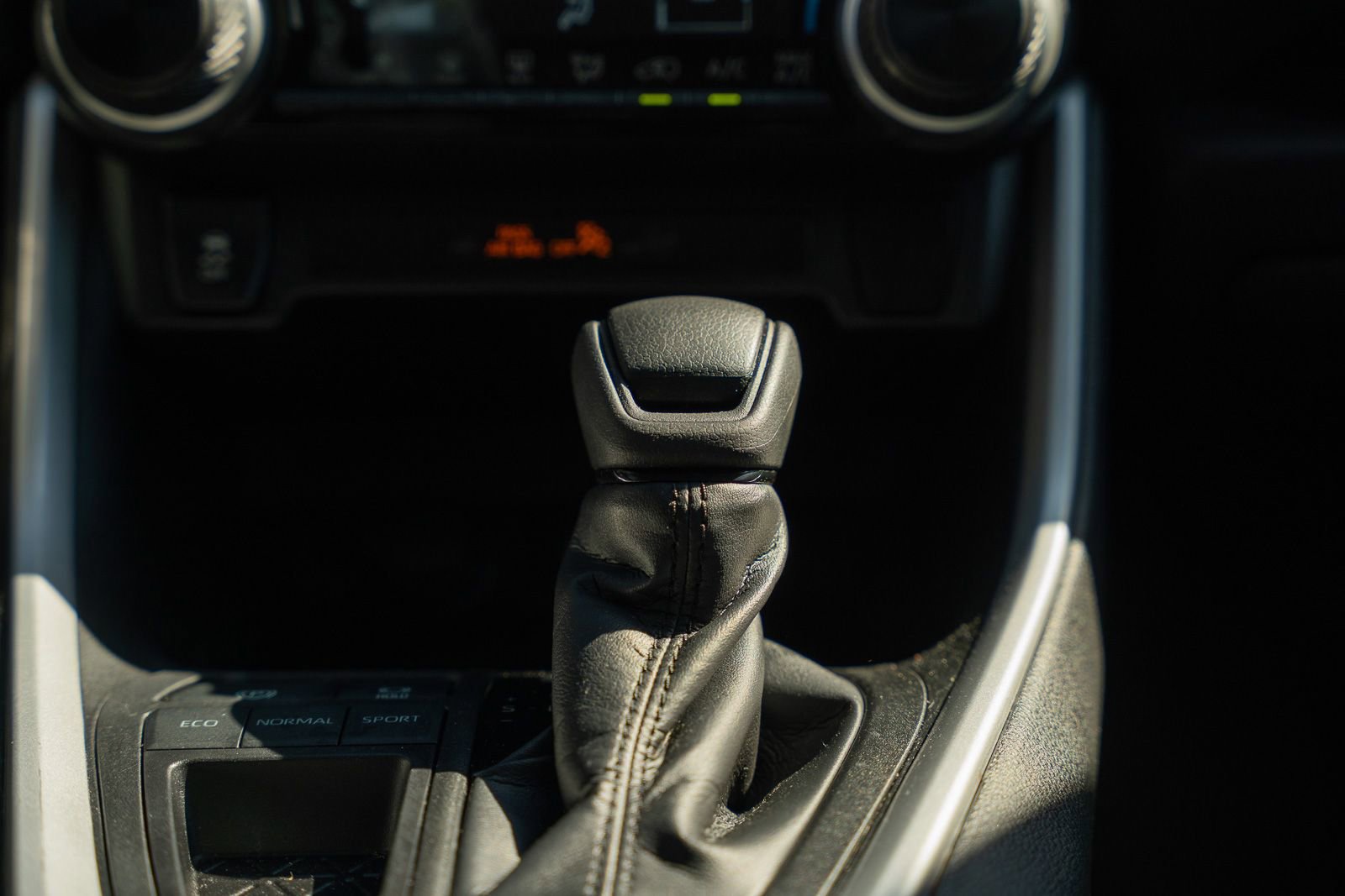 Used 2023 Toyota RAV4 LE FWD image 28