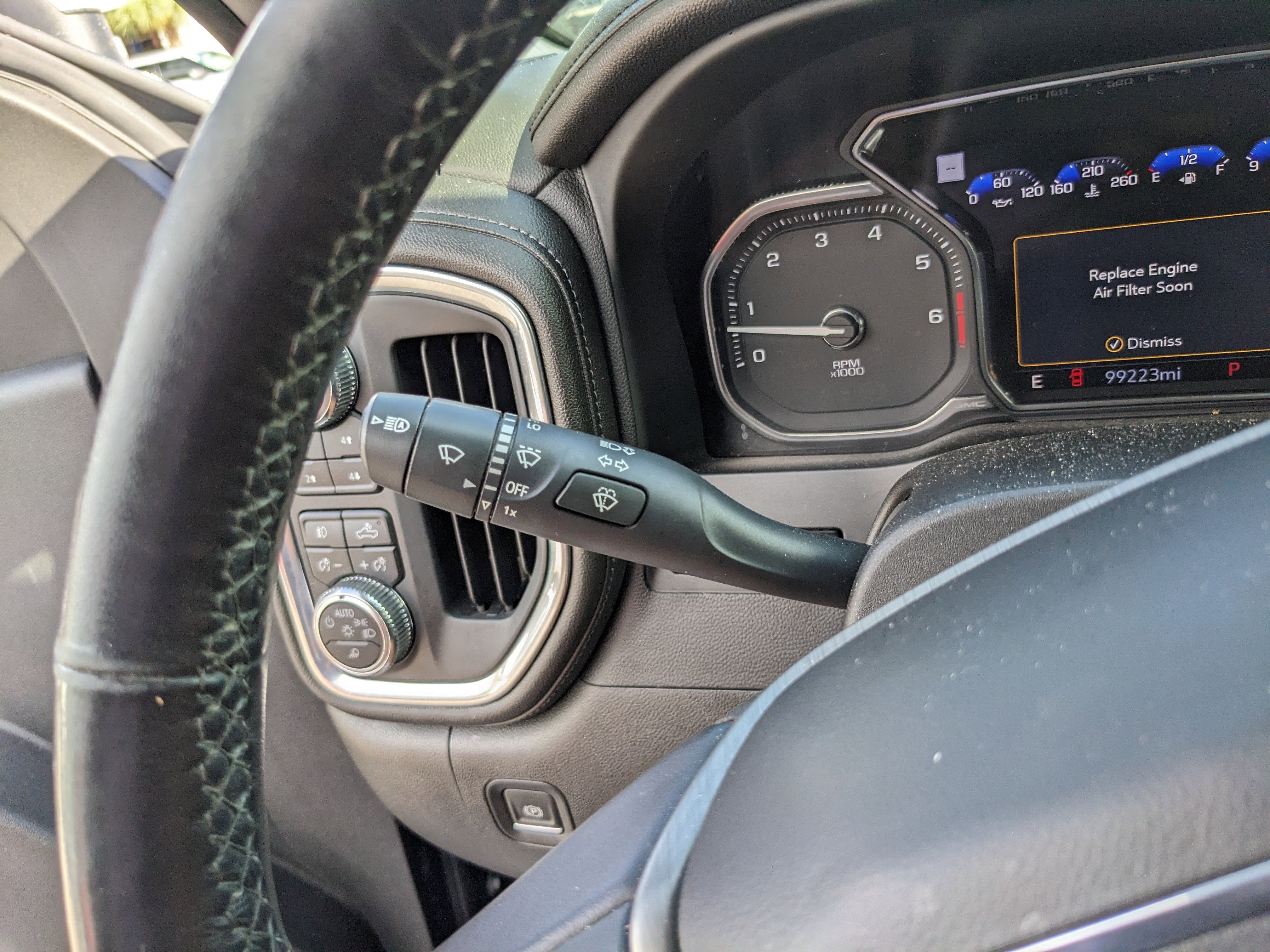 Used 2022 GMC Sierra 2500 Denali w/ Denali Ultimate Package image 28