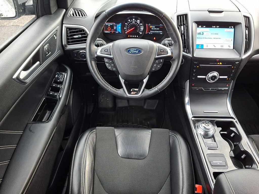 Certified 2019 Ford Edge ST w/ Cold Weather Package AWD/4WD image 12