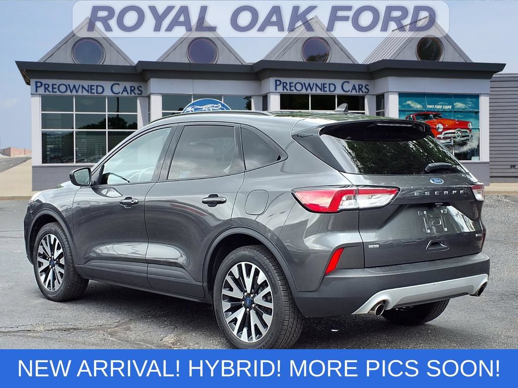 Certified 2020 Ford Escape SE Sport AWD/4WD image 2
