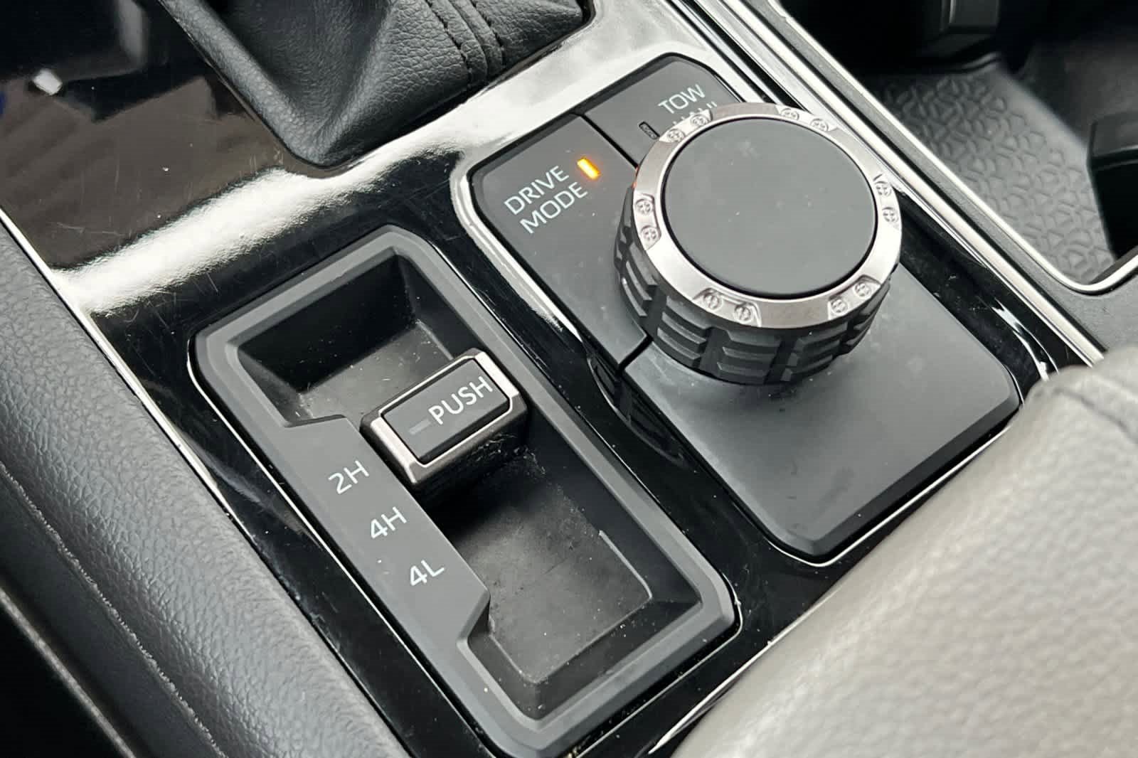 Used 2023 Toyota Tundra Limited image 28