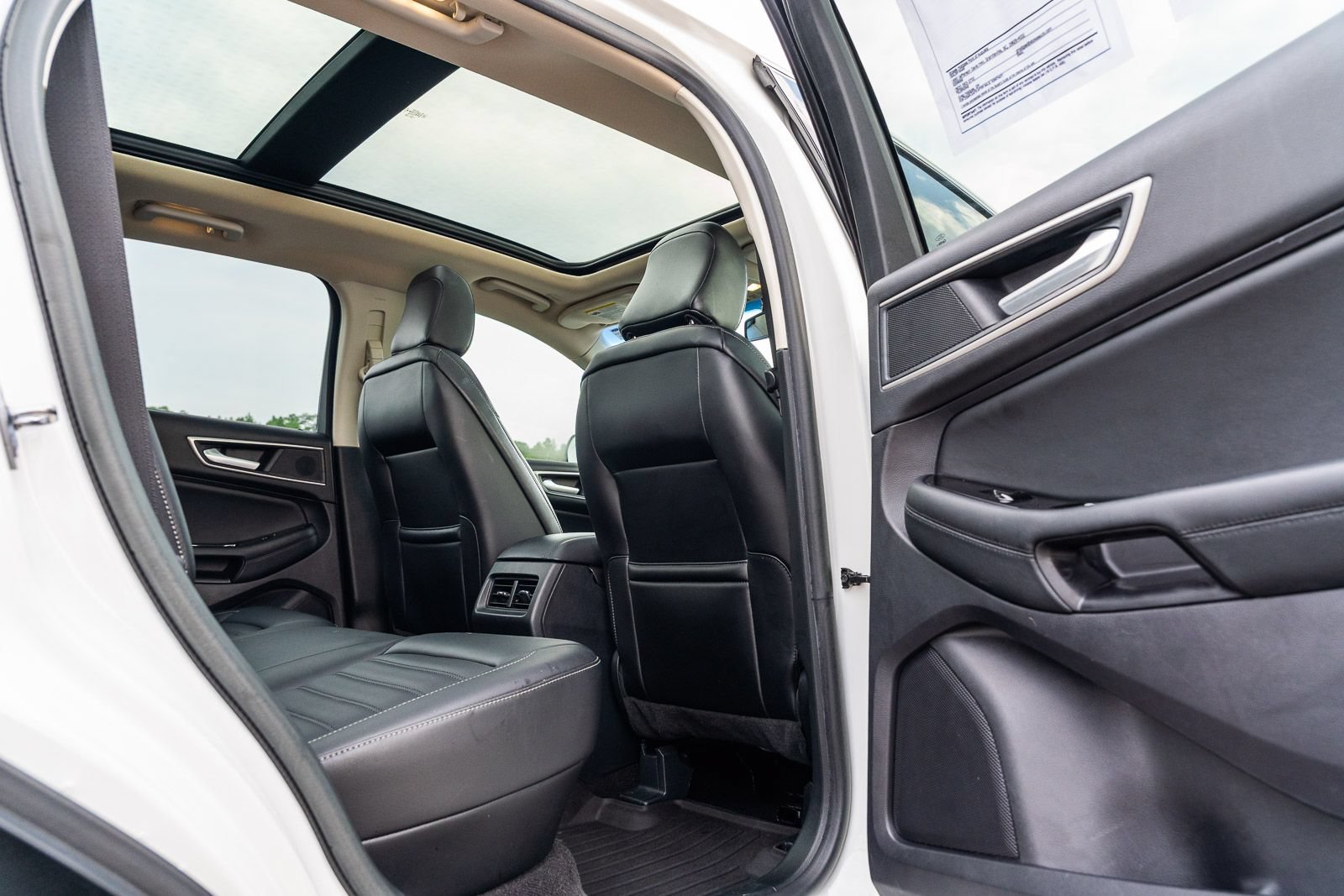 Certified 2020 Ford Edge SEL FWD image 13