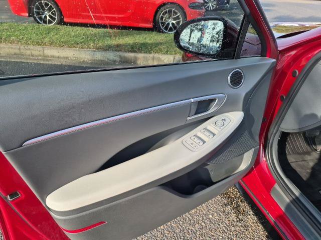 Used 2024 Hyundai Sonata SEL FWD image 12