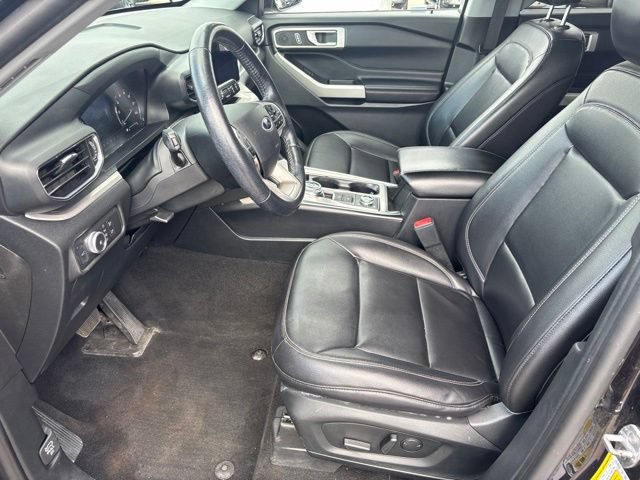 Certified 2021 Ford Explorer XLT w/ Equipment Group 202A AWD/4WD image 12